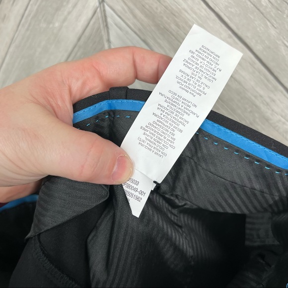 Axist Ultra Series Straight Fit Pants 33x32 NWT - Picture 6 of 6